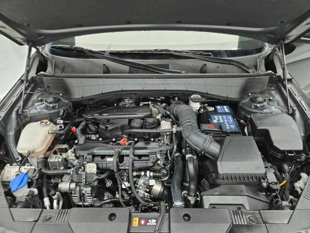 HYUNDAI Kona - Vista 5