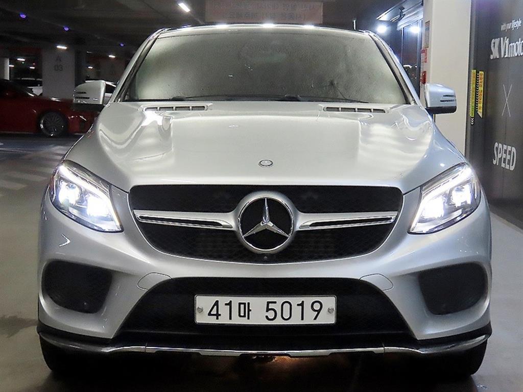 Mercedes Benz GLE Class - Vista 2
