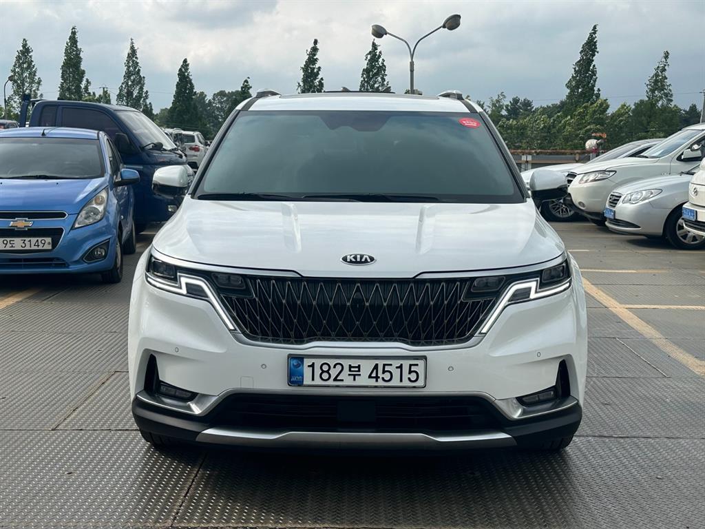 KIA Carnival 2021 Blanco - Importación desde Corea - HF Imports Iquique - Foto 1