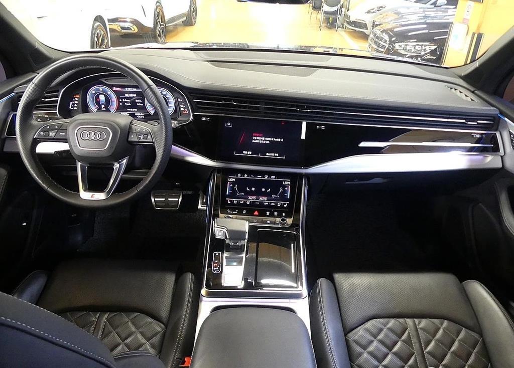 Audi Q7 - Vista 4