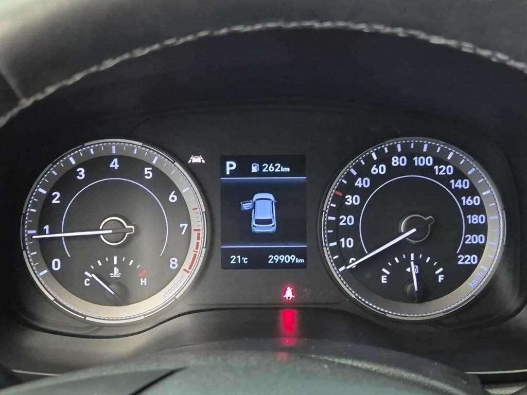 HYUNDAI Venue - Vista 6