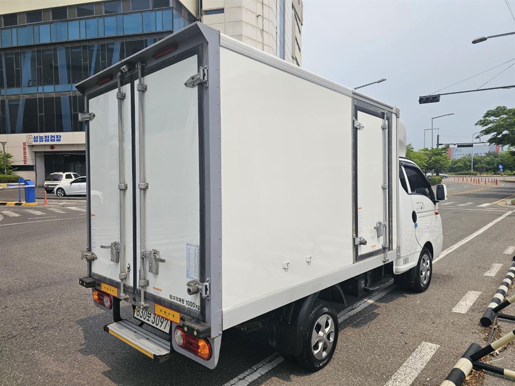 Small Truck Freezer Box(High Deck) - Vista 4