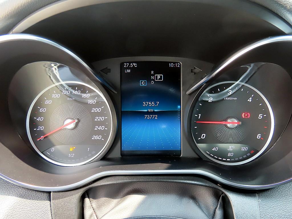 Mercedes Benz C Class - Vista 9
