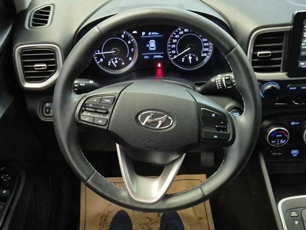 HYUNDAI Venue - Vista 9