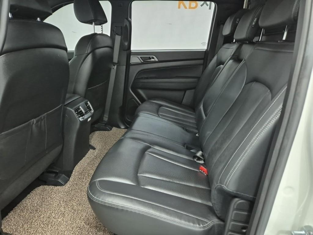 Ssangyong Rexton - Vista 12