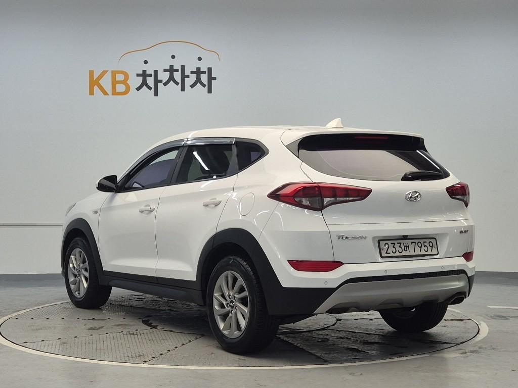 HYUNDAI Tucson - Vista 2