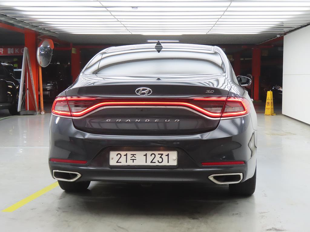 HYUNDAI Grandeur - Vista 3