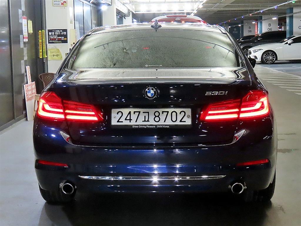 BMW 5 Series - Vista 5
