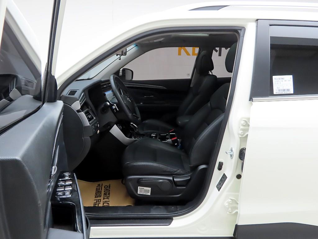 Ssangyong Korando - Vista 12