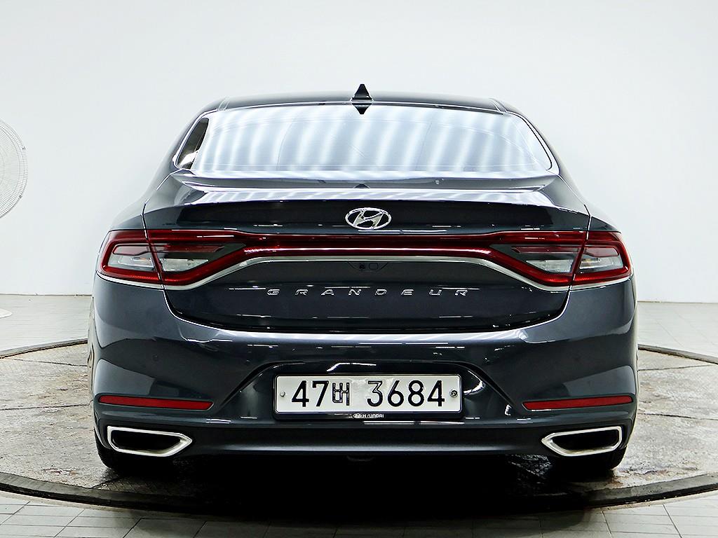 HYUNDAI Grandeur - Vista 5