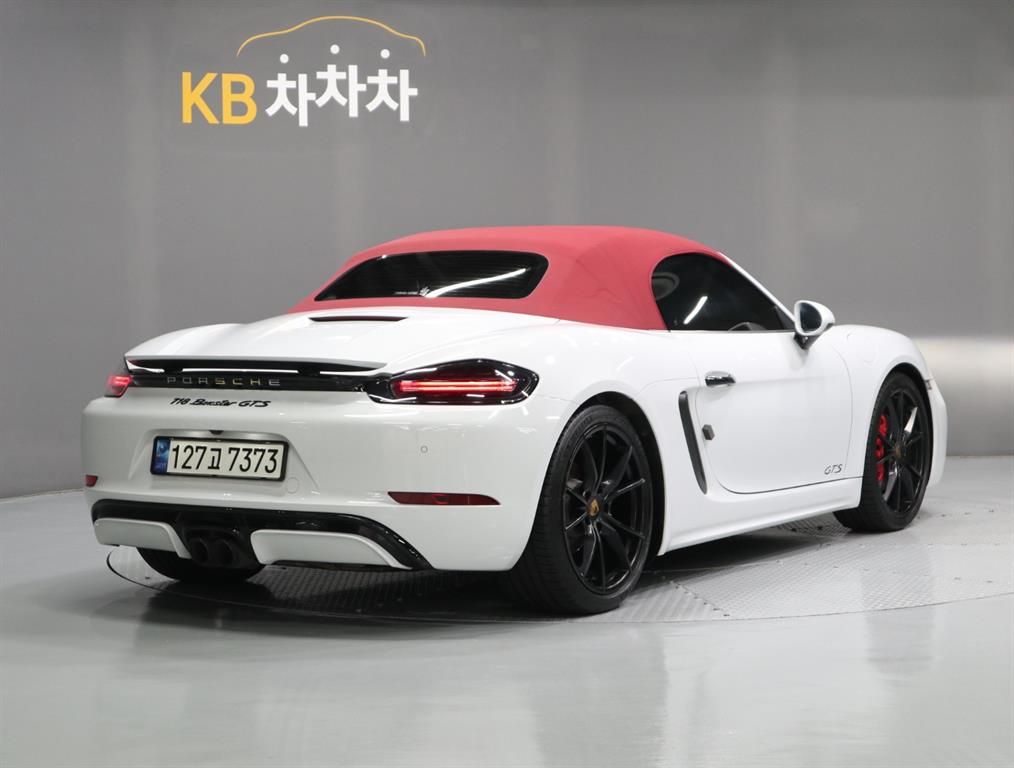 Porsche 718 - Vista 4