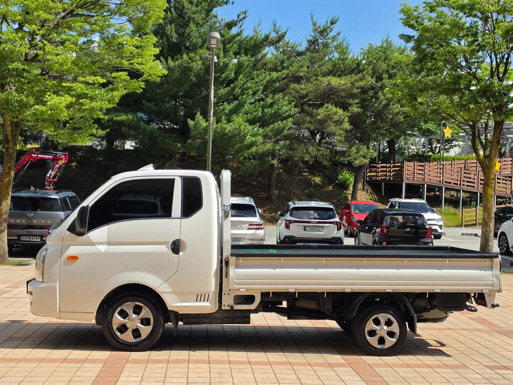 Small Truck Cargo (small) - Vista 2