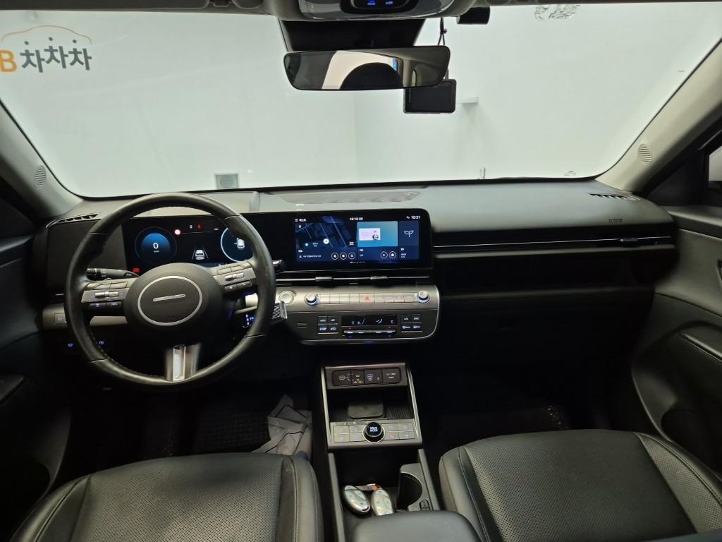HYUNDAI Kona - Vista 7