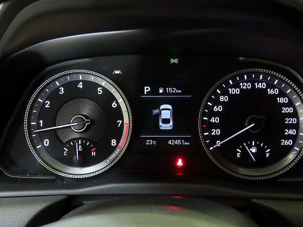 HYUNDAI Sonata - Vista 9