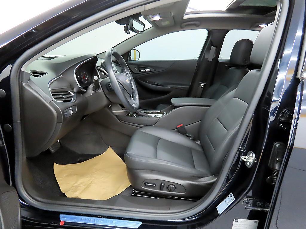 Chevrolet Malibu - Vista 5