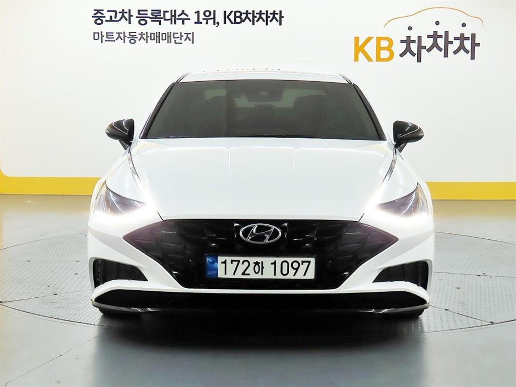 HYUNDAI Sonata 2022 Blanco - Importación desde Corea - HF Imports Iquique - Foto 1