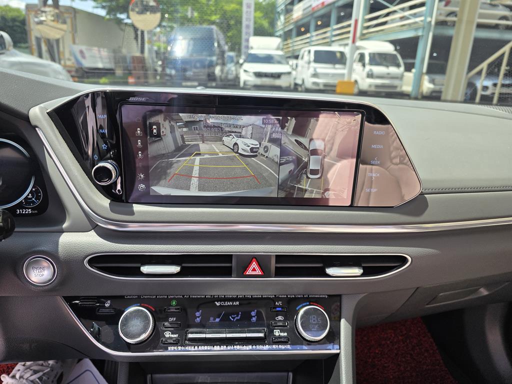 HYUNDAI Sonata - Vista 8