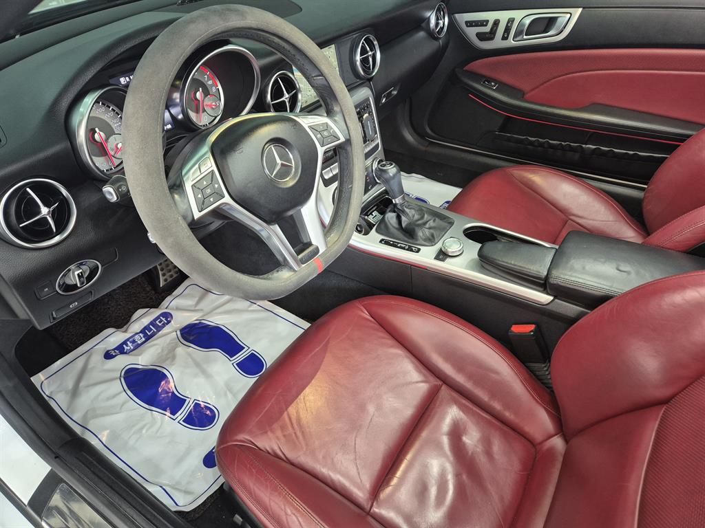 Mercedes Benz SLK Class - Vista 6