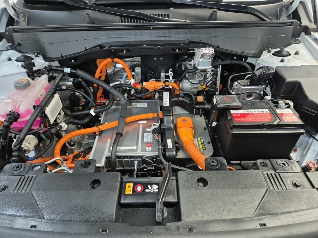 HYUNDAI Kona - Vista 6