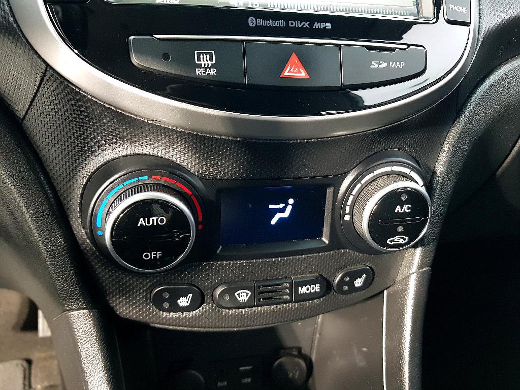 HYUNDAI Accent 2018 Blanco - Importación desde Corea - HF Imports Iquique - Foto 14