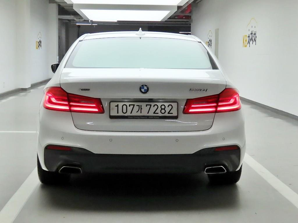 BMW 5 Series - Vista 3