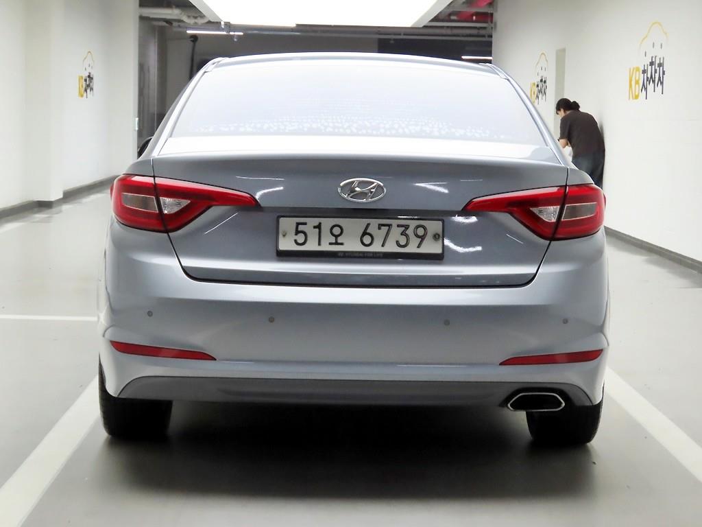 HYUNDAI Sonata - Vista 3