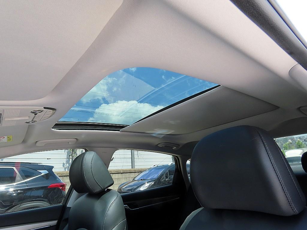 HYUNDAI Grandeur 2022 Blanco - Importación desde Corea - HF Imports Iquique - Foto 16