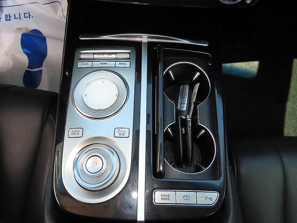 Genesis G80 - Vista 9