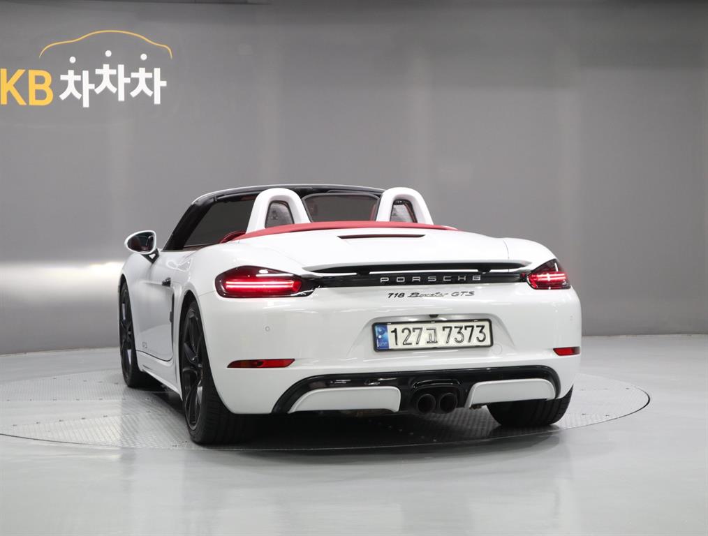 Porsche 718 - Vista 5