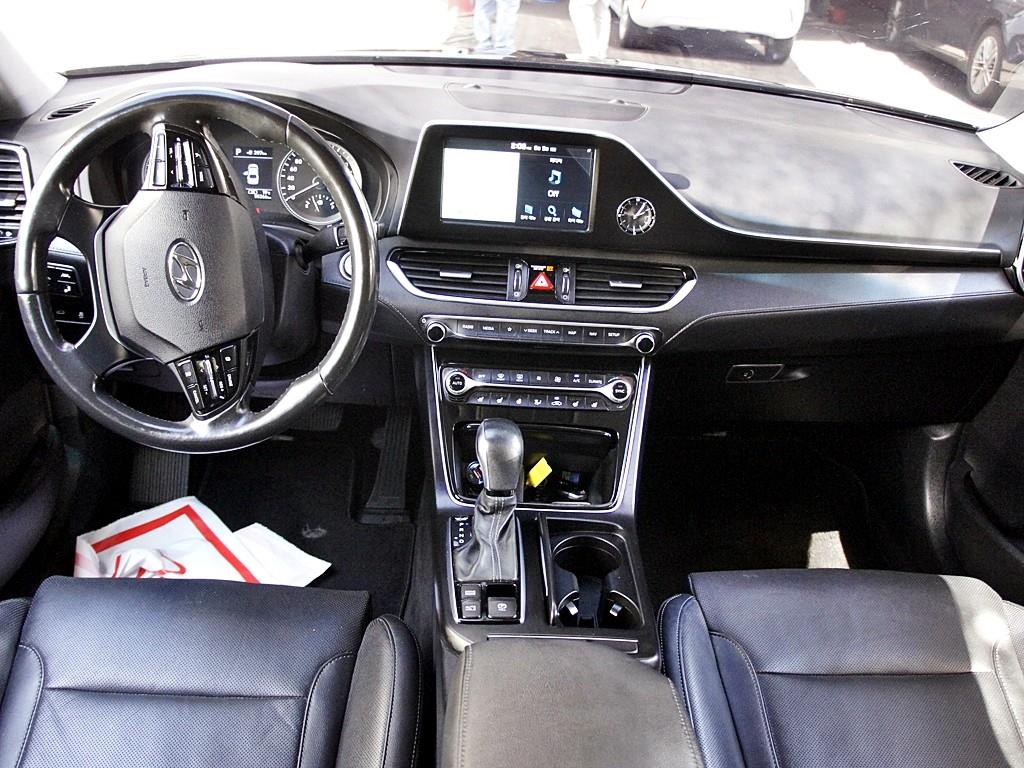 HYUNDAI Grandeur - Vista 12