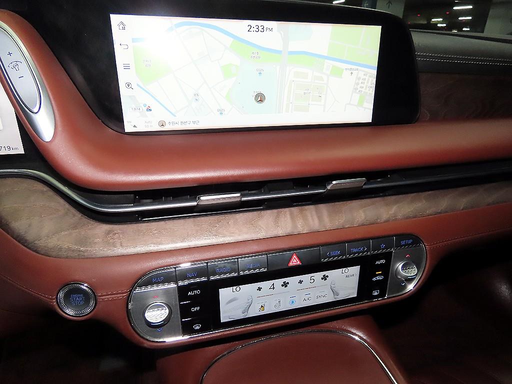 Genesis G90 - Vista 11