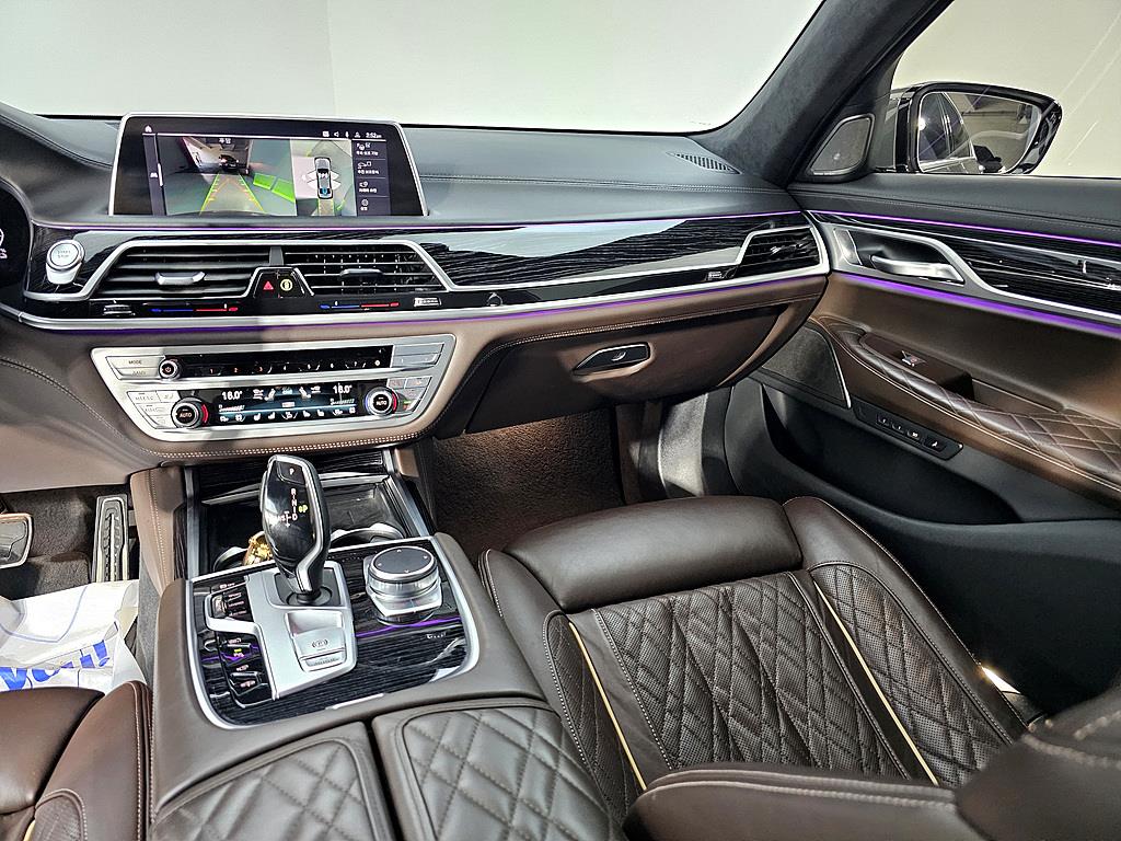 BMW 7 Series - Vista 10