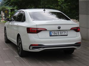 Volkswagen Jetta - Vista 8