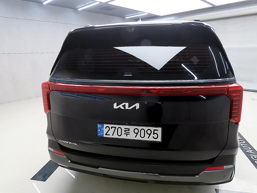KIA Carnival - Vista 3