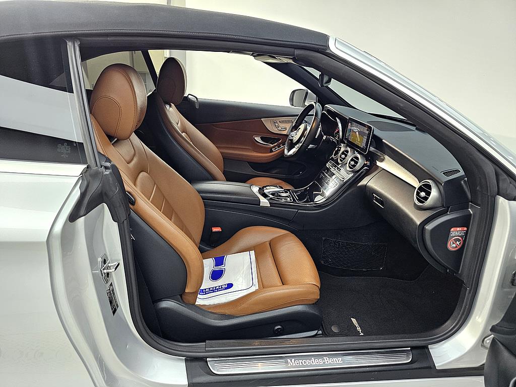 Mercedes Benz C Class - Vista 5