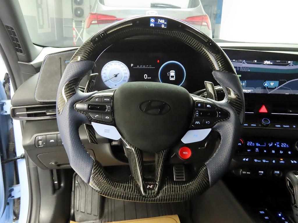 HYUNDAI Avante - Vista 7