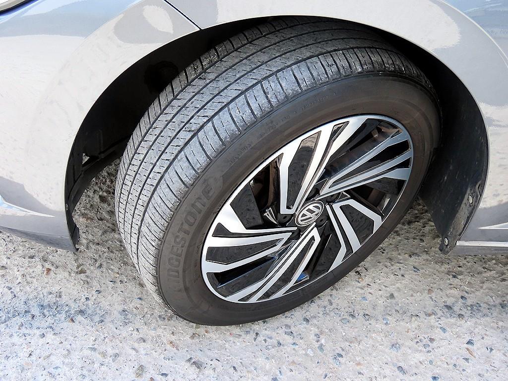Volkswagen Jetta 2022 Gris - Importación desde Corea - HF Imports Iquique - Foto 20