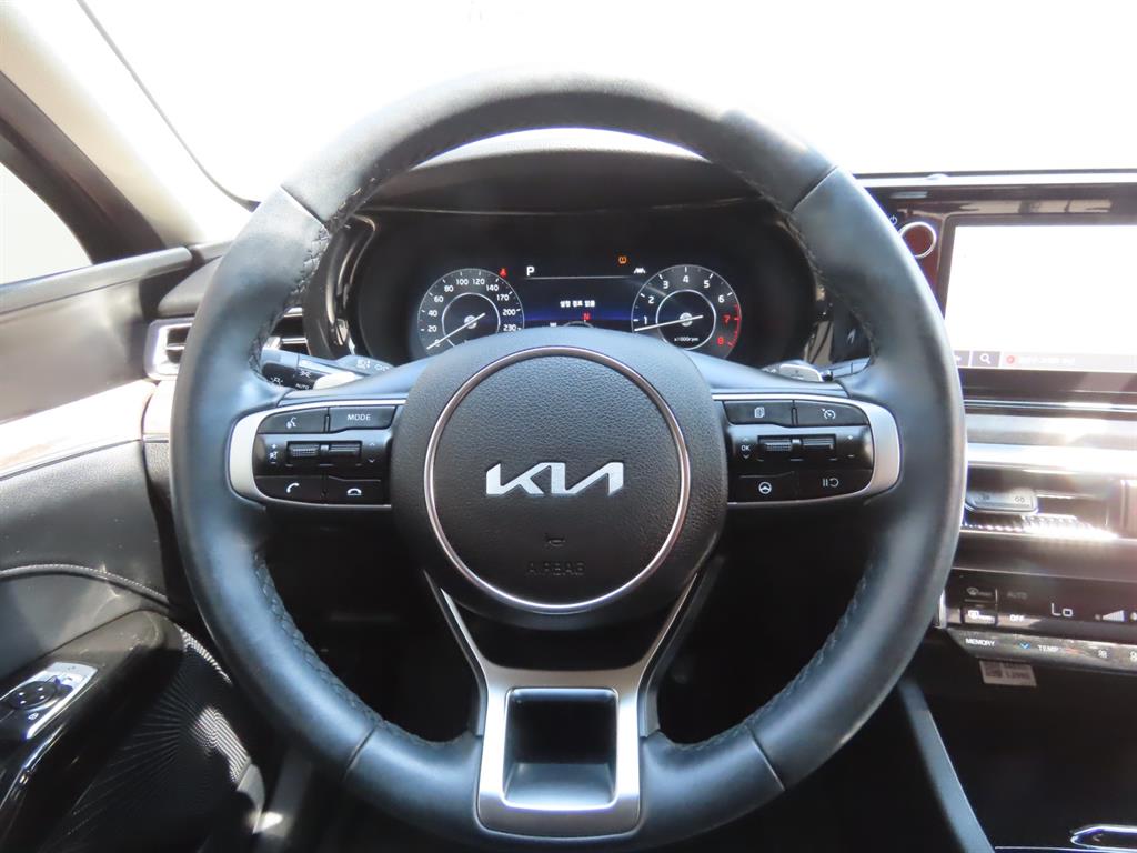 KIA K5 2023 Negro - Importación desde Corea - HF Imports Iquique - Foto 11