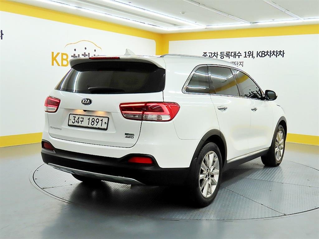 KIA Sorento - Vista 4
