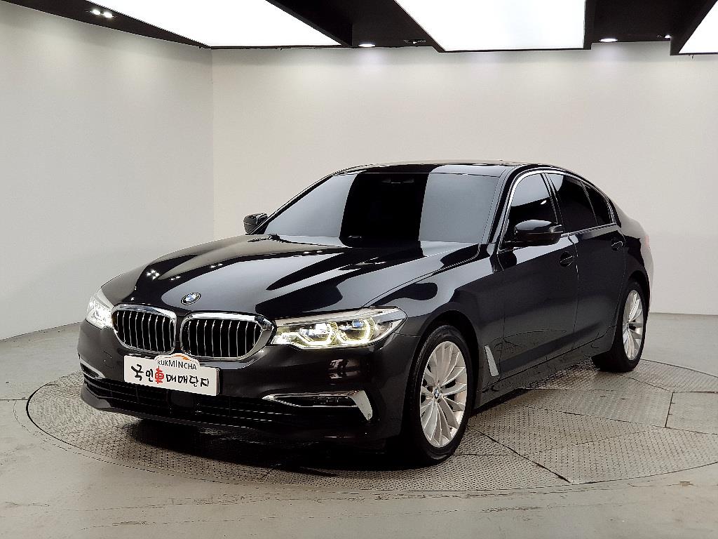 BMW 5 Series 2019 Negro - Importación desde Corea - HF Imports Iquique - Foto 1