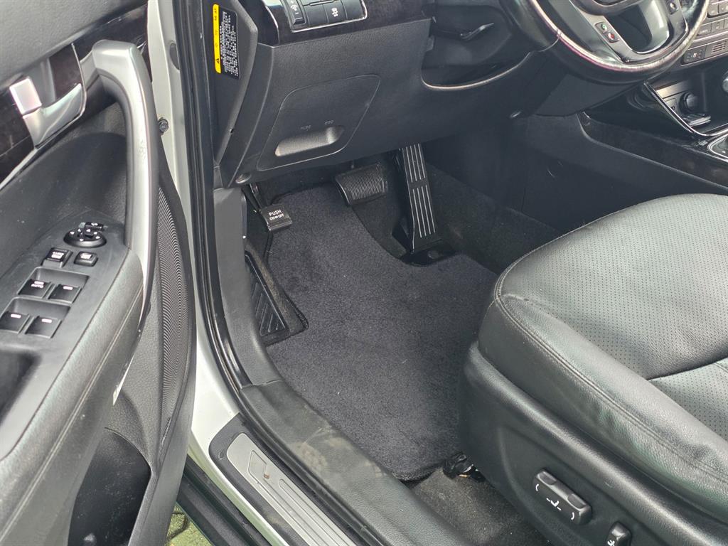 KIA Sorento - Vista 5
