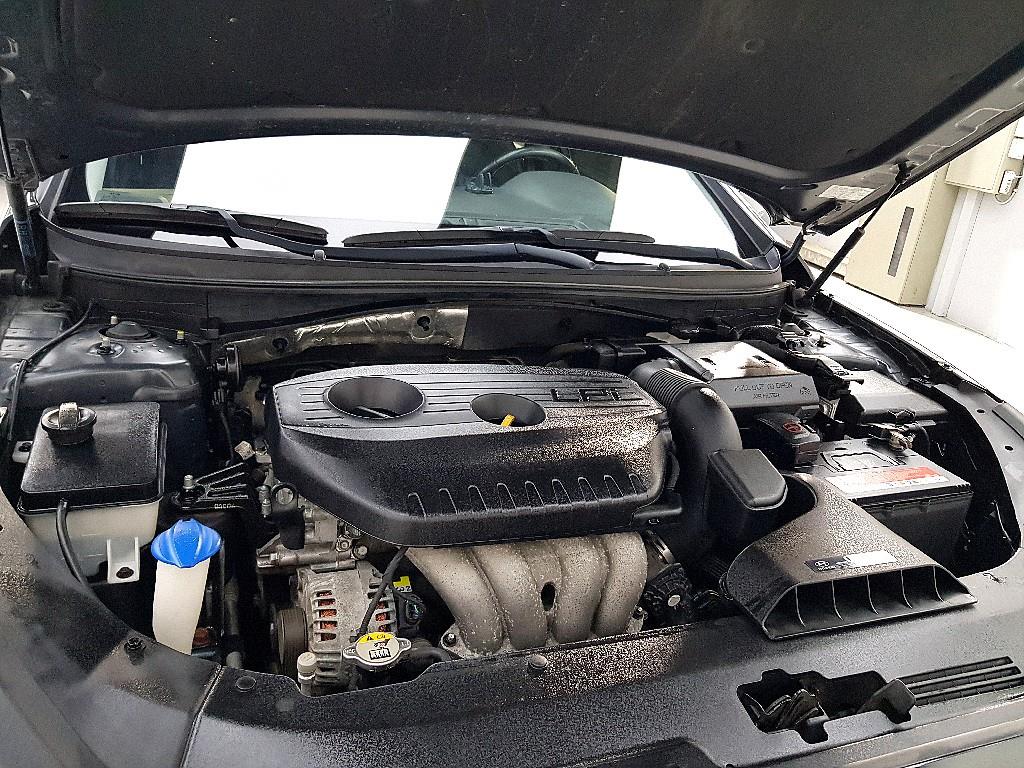 HYUNDAI Sonata - Vista 6