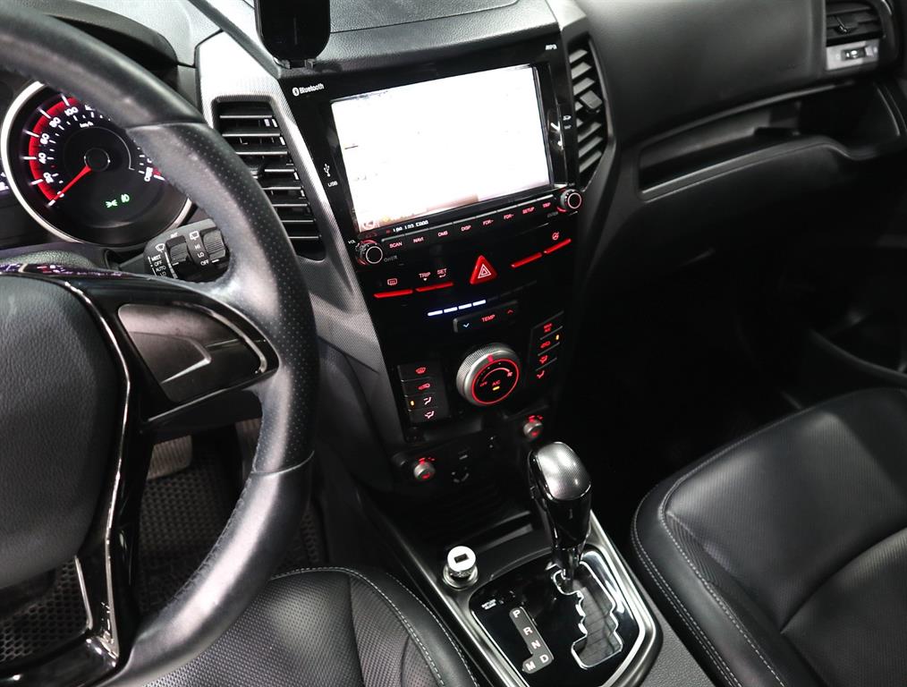 Ssangyong Tivoli - Vista 10