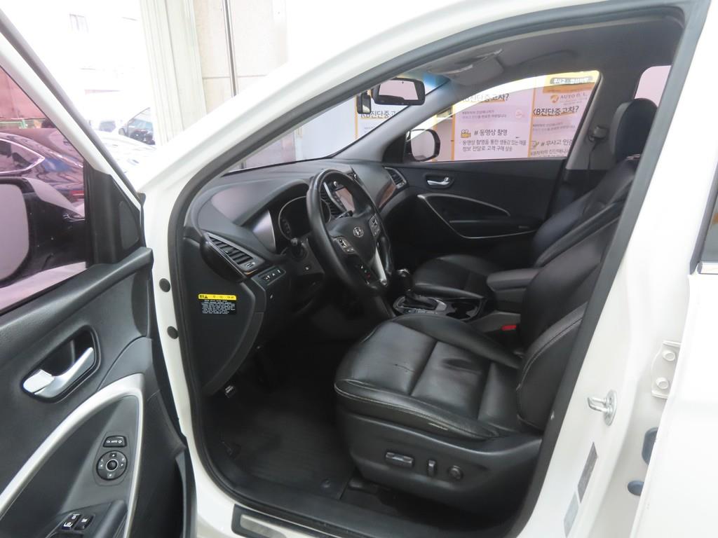 HYUNDAI Santa Fe - Vista 5