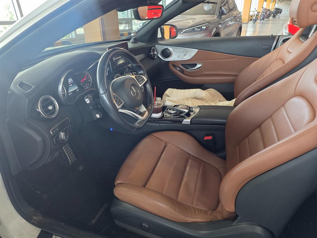 Mercedes Benz C Class - Vista 6