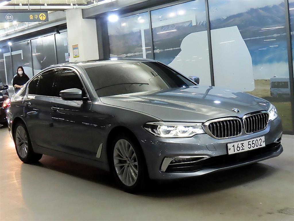 BMW 5 Series 2019 Gris - Importación desde Corea - HF Imports Iquique - Foto 1