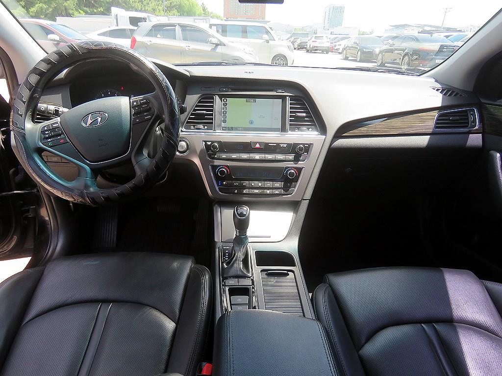 HYUNDAI Sonata - Vista 8
