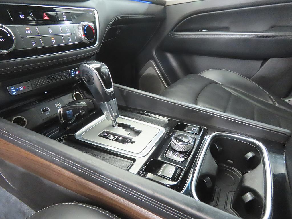 Ssangyong Rexton - Vista 11