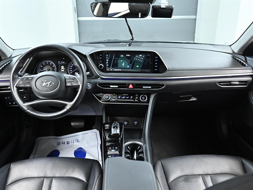 HYUNDAI Sonata - Vista 6