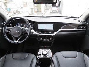 KIA Niro - Vista 10